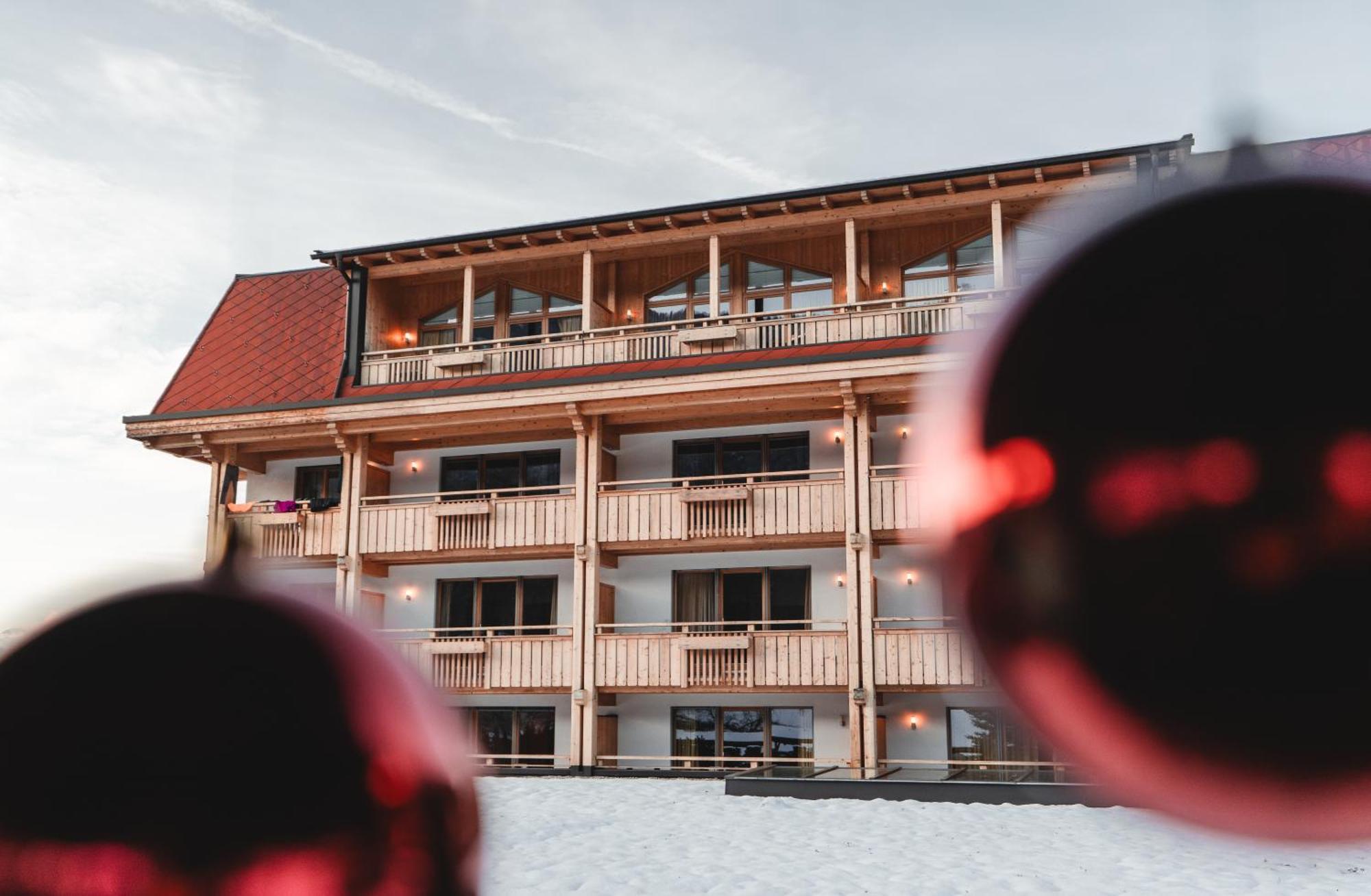 Hotel Reischach บรูนิโก ภายนอก รูปภาพ
