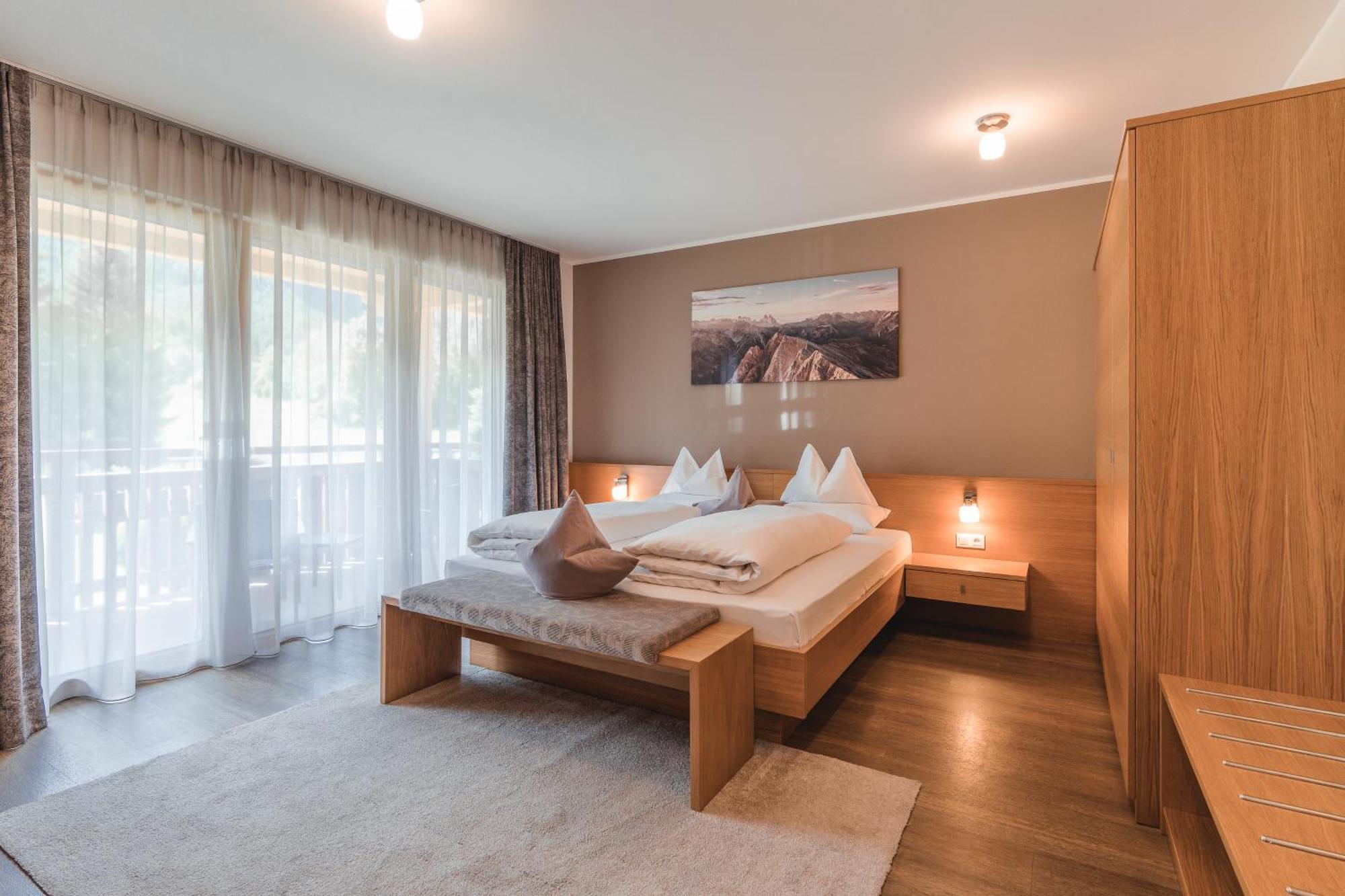 Hotel Reischach บรูนิโก ภายนอก รูปภาพ