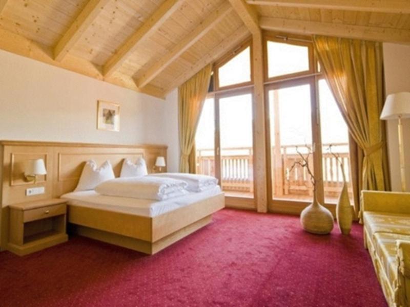 Hotel Reischach บรูนิโก ภายนอก รูปภาพ